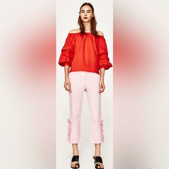 Zara light pink cropped ruffle side slit hem jeans. Size small. - Picture 2 of 6